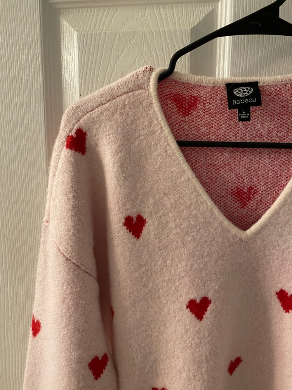 Pink V-Neck Sweater with Red Heart Pattern - Picture 4 of 5